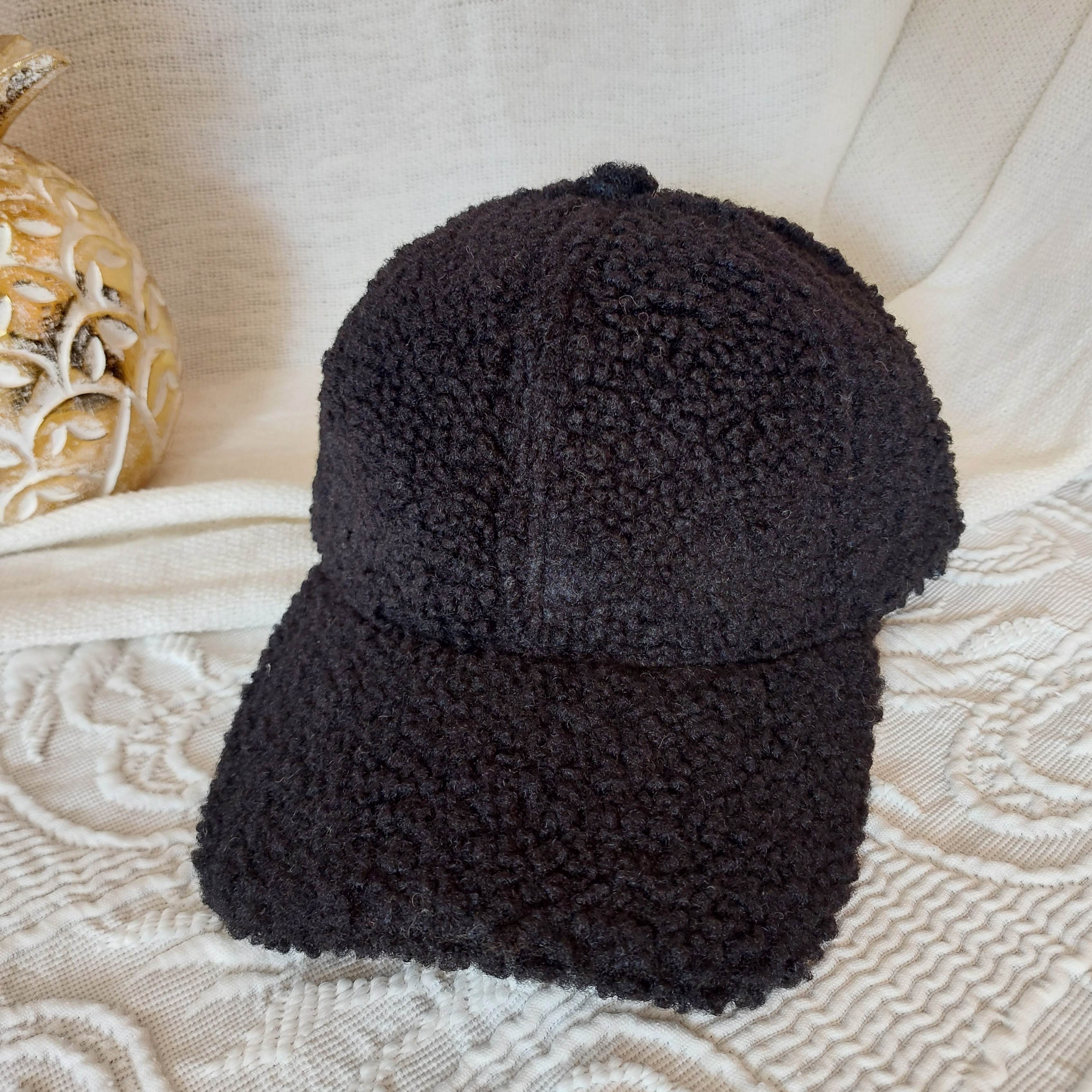 Casquette ALMA bouclette noire