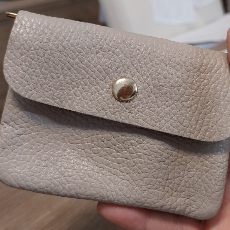 Portefeuille Vendi cuir crème - accessoire femme intemporel