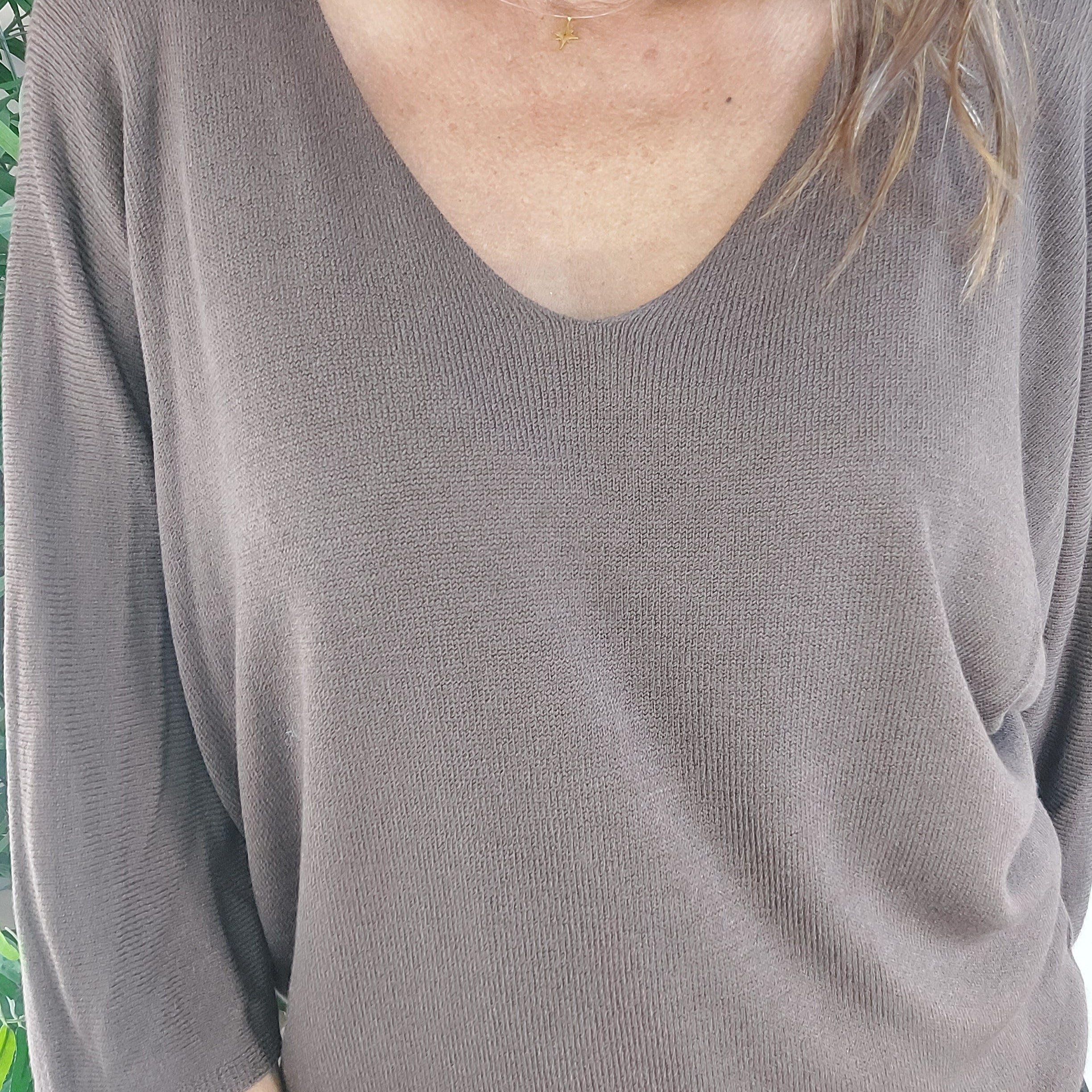 Pull MIREILLE marron chocolat col V oversized modal acrylique femme, best-seller ineva