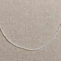 INEVA-COLLIER FEMME PERLE SYNTHÉTIQUE-COLLIER FEMME BLANCHE-COLLIER EN PERLE BLANCHE-COLLIER ÉLASTIQUE ET PERLE BLANCHE IRISÉ