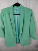 INEVA-BLAZER UNI VERT AMANDE-BLAZER POLYESTER OVERSIZED-BLAZER FEMME TAILLE UNIQUE-BLAZER FEMME UNI EPAULETTE-TENDANCE 2024-MUSTHAVE SUR AIX EN PROVENCE