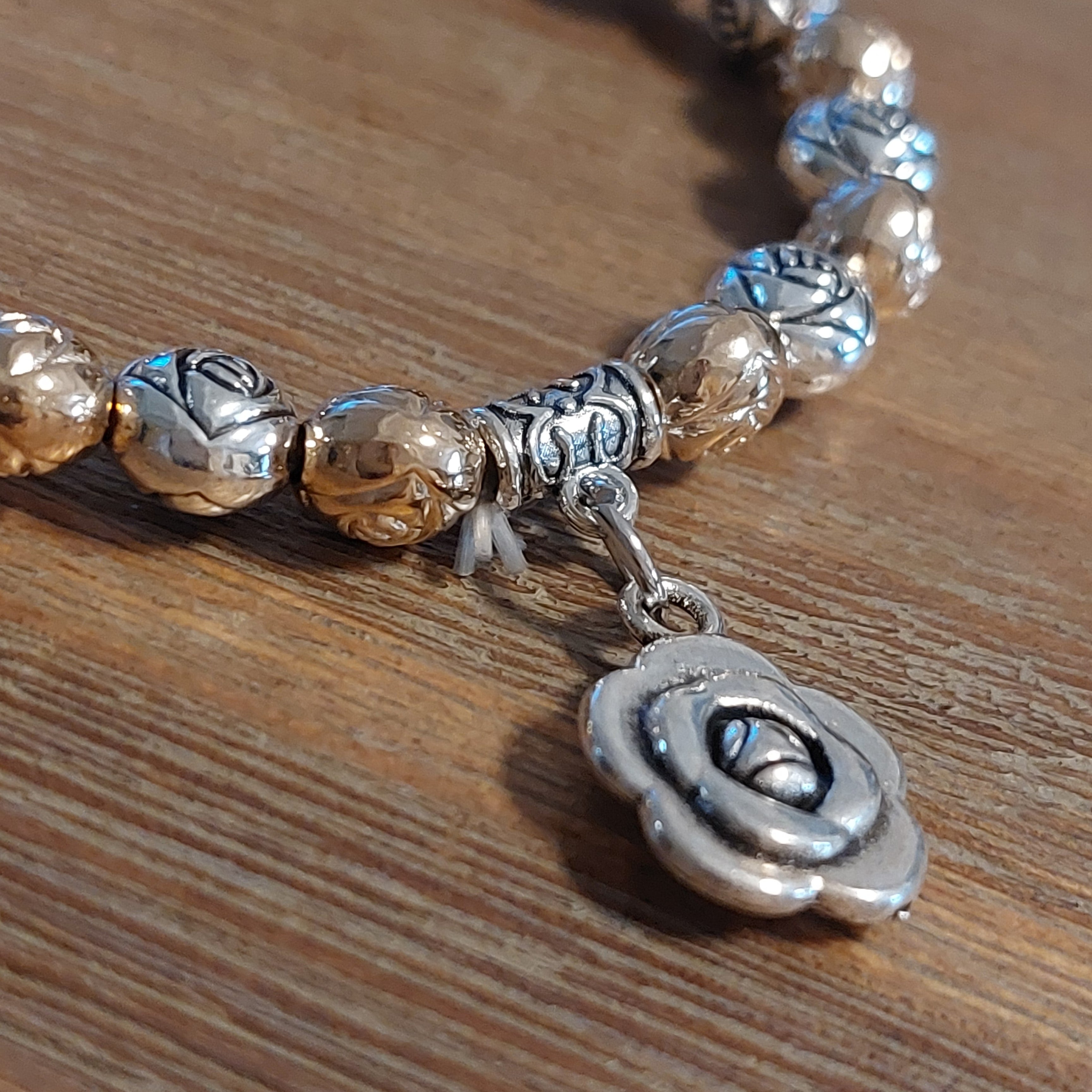 Bracelet Saména Élastiqué Acier avec Pampilles - Manchette Tendance