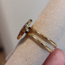 Bague Ani acier inoxydable doré vue de profil pastille ronde léopard