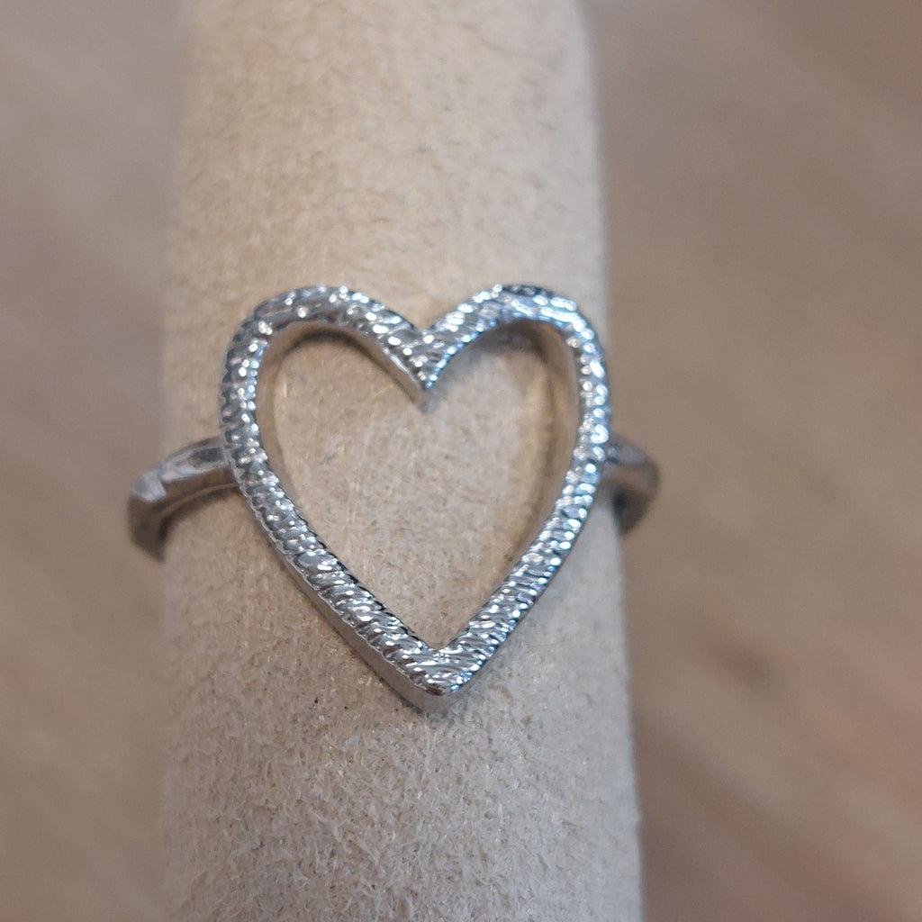 Bague Manaus Cœur Martelé Réglable Acier Inoxydable Argentée