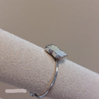  Bague Plata réglable acier inoxydable argenté avec trèfle nacré blanc - vue de profil 