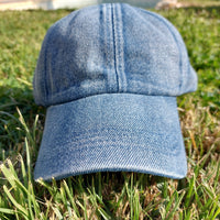 Casquette Tara jean denim délayé – vue de face, 100% coton taille réglable