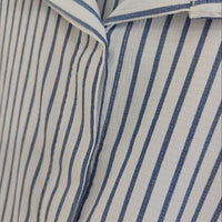 Détail chemise Matteu marine - Rayures fines sur fond blanc
