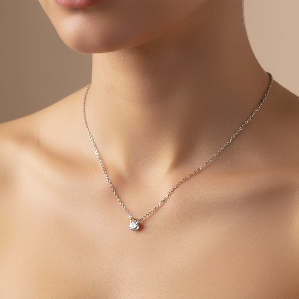 Collier Tulcan Chaînette Argentée Acier Inoxydable – Pendentif Brillant Discret, 40 cm