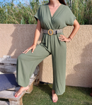 Combi longue kaki forme kimono pour le haut.  Elle est ceinturé et pantalon droite