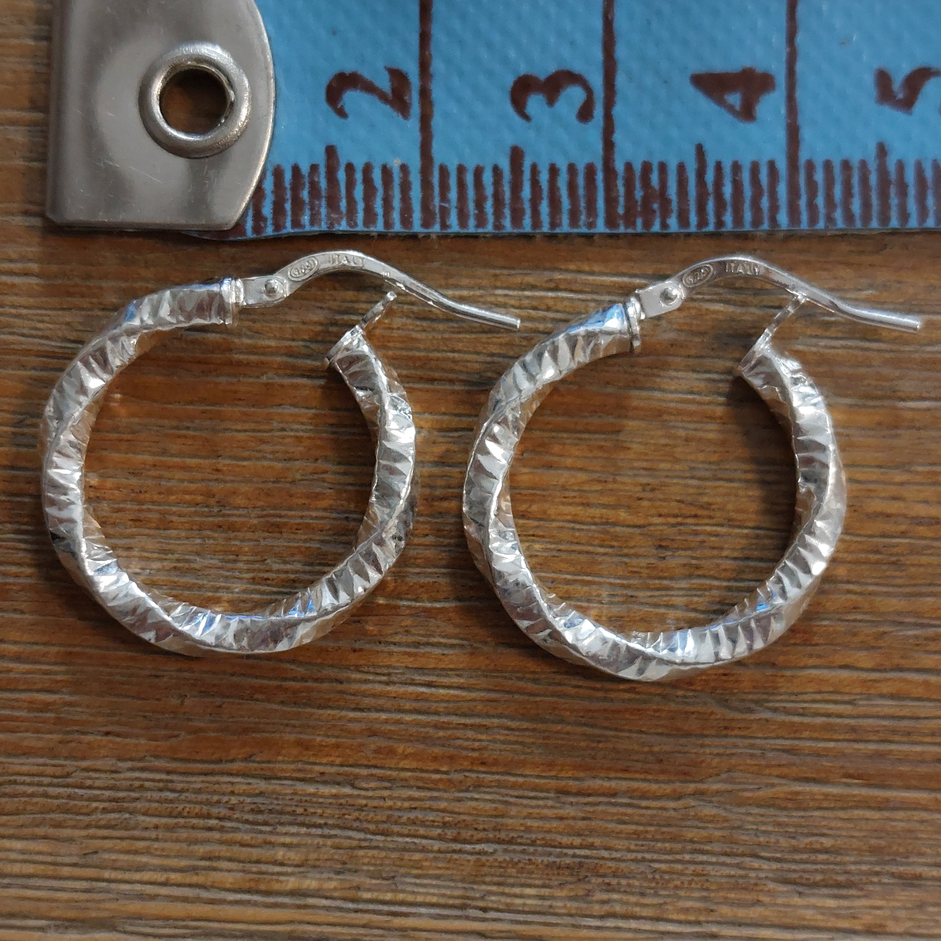 Creoles argent Kukulcan de profil