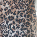 Détail texture écharpe Mistral - mélange viscose laine douce motif léopard premium