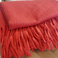 Écharpe Sazes réversible coloris rouge douce et chaude