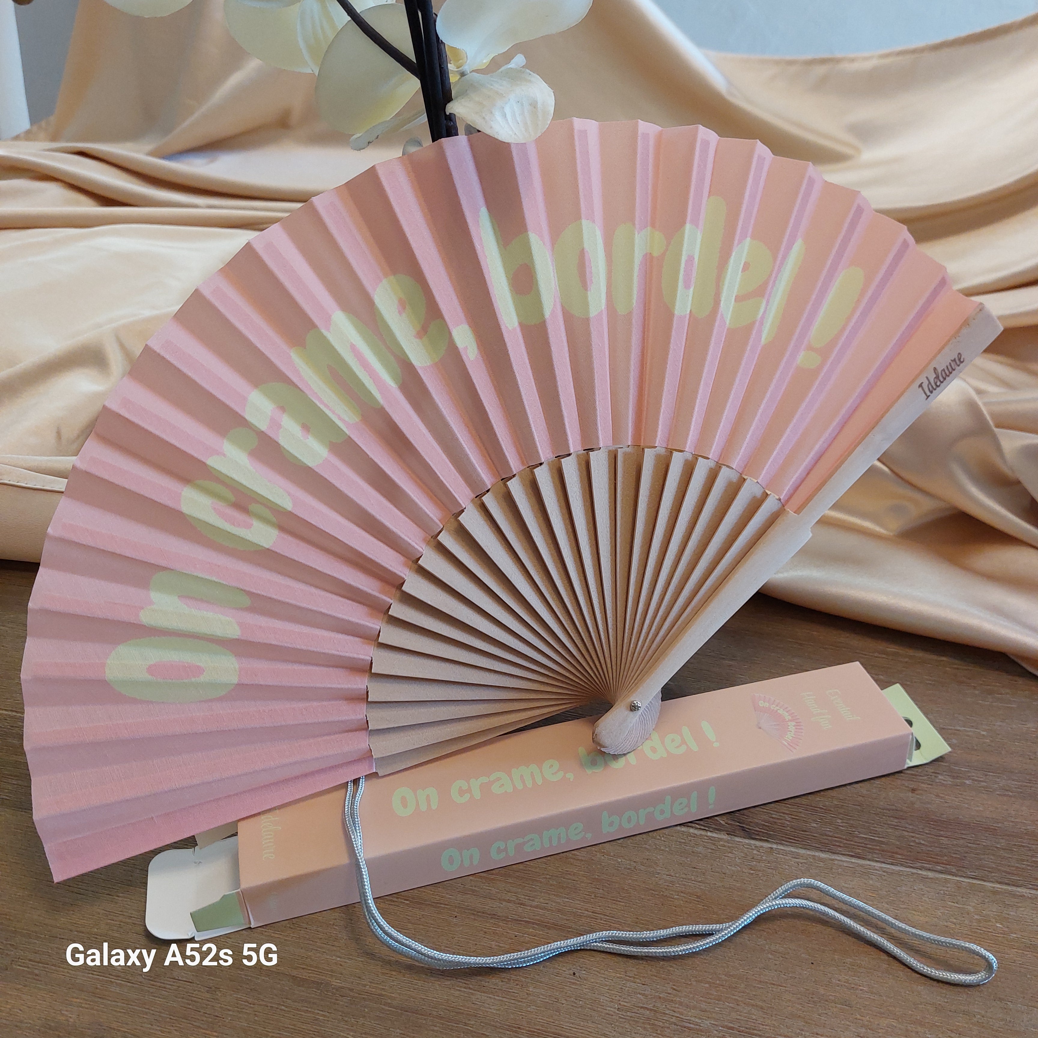 Éventail Abanito — Éventail en bois à message humoristique