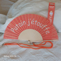 Éventail paillettes bois Aba orange message humoristique "Putain j'étouffe" écrit en blanc et bandoulière incluse - ineva