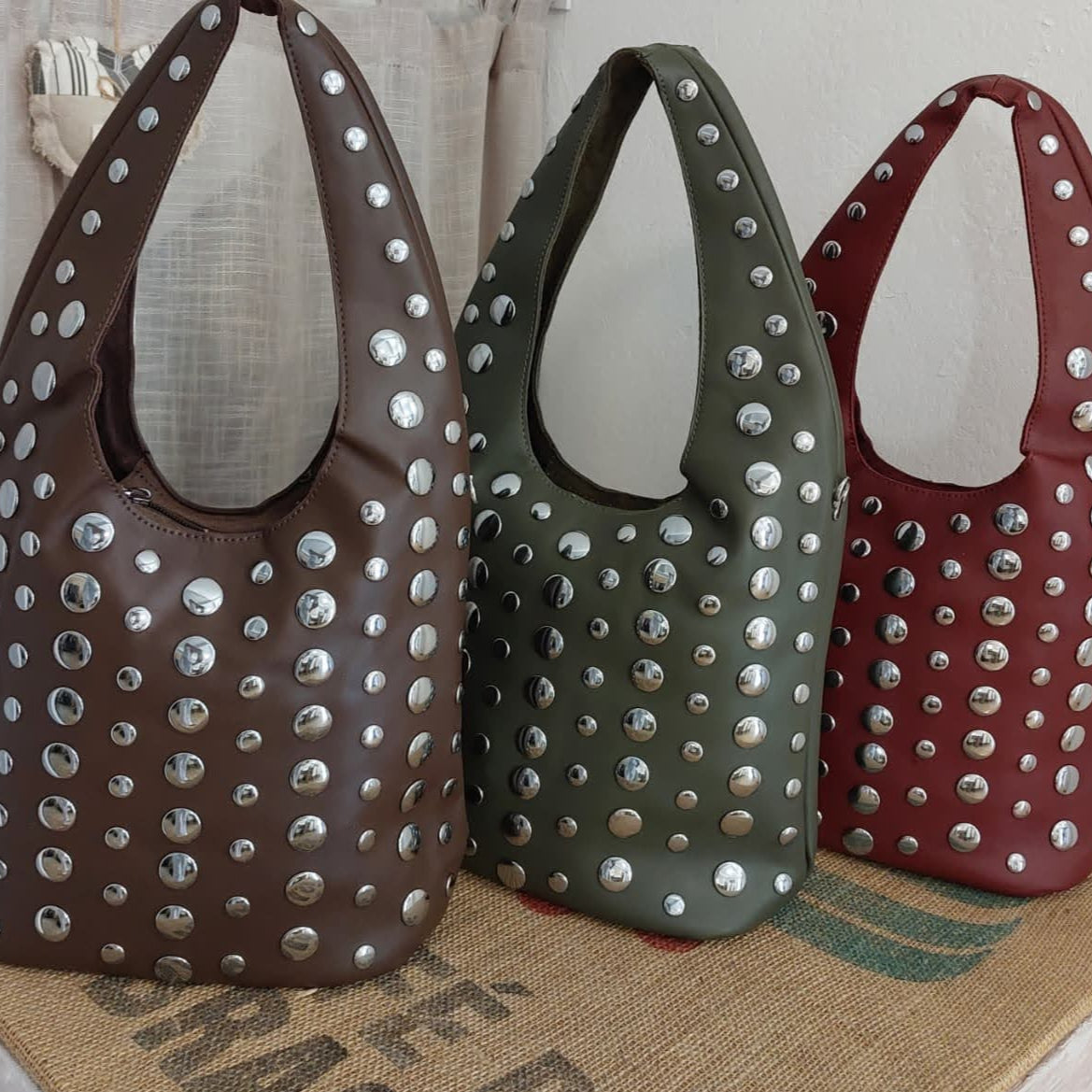 Sac à main- simili cuir clouté Casablanca