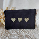Pochette coloris noir trois coeurs brodés or cote à cote