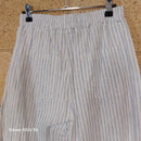 Détail poches arrières pantalon ballon Mao bleu ciel coton lin - ineva