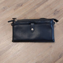 Pochette Sausset couleur noire en simili cuir grainé