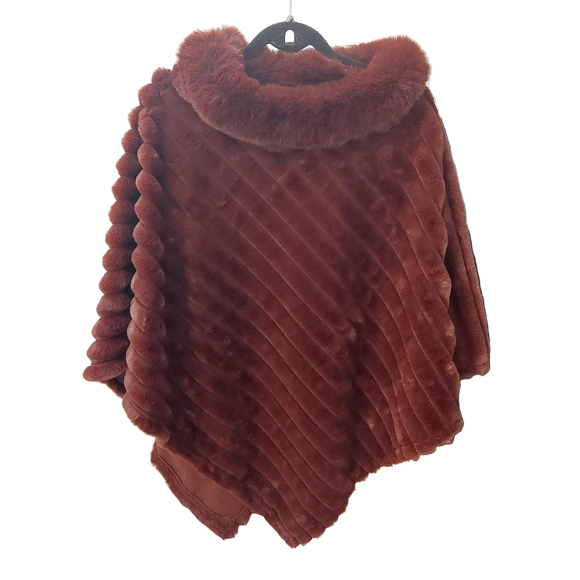 Poncho Lili Fausse Fourrure - Col Fourreau Coupe Pointe Femme