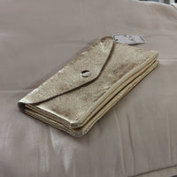 Portefeuille Tomar cuir irisé or - 2 compartiments zip et pression pour organisation optimale
