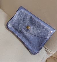 Portefeuille Tomar cuir irisé lilas - effet lumineux délicat et style féminin raffiné
