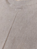 Détail des petits sequins brillants du pull maille fine Felix

