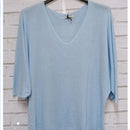 Pull MIREILLE ciel col V oversized maille fine manches chauve-souris femme