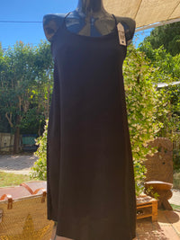 Robe Romy noire – courte unie bretelles croisées dos, infroissable, la petite robe noire