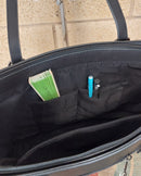 Démonstration petites poches zip intérieures du Sac Lecce simili cuir grainé noir — 2 poches zip, organisation optimale — ineva
