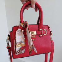 Petit Sac à Main Carré San Rémo — Cadenas & Foulard Bandoulière Femme