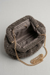 Sac bourse Sole taupe ouvert, fermeture mâchoire clip
