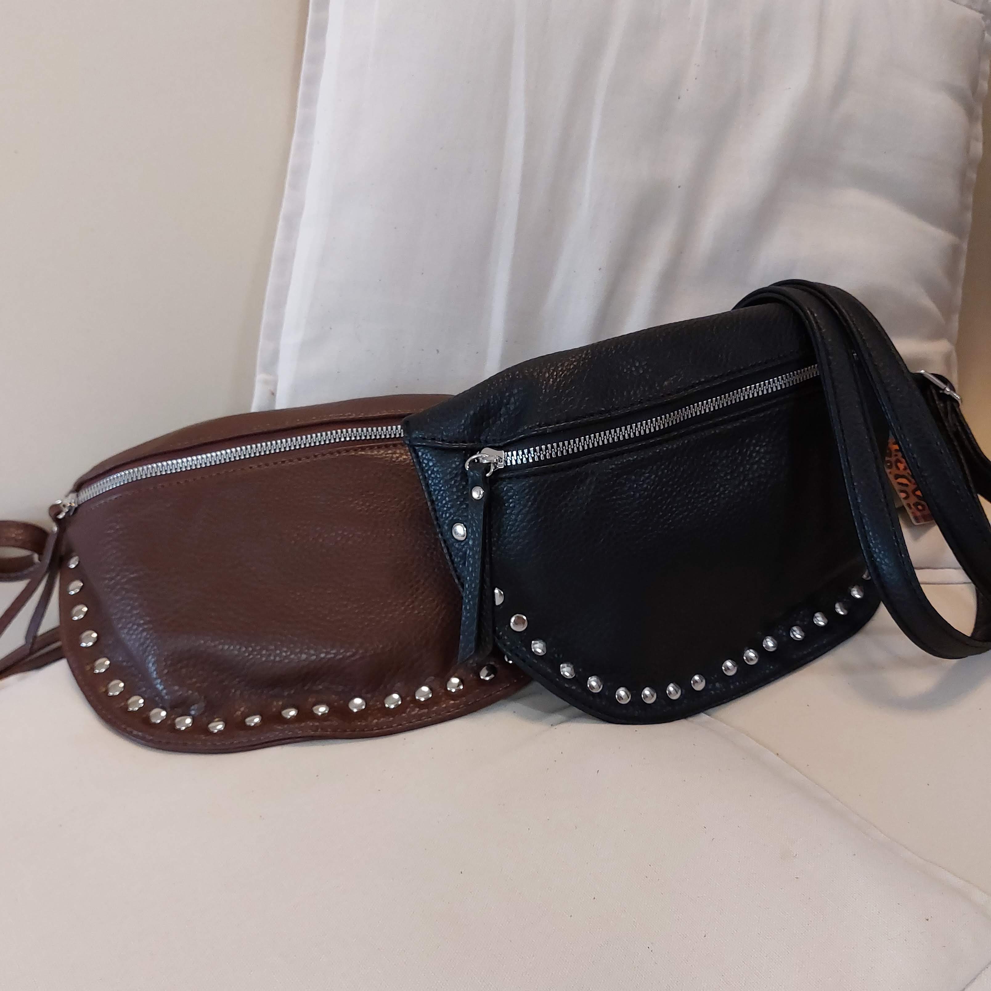 Banane NIKA Simili Cuir Cloutée - Sac Bandoulière Rock Femme