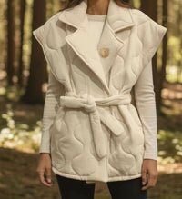 Gilet YORI Matelassé Sans Manches - Broche Amovible & Ceinture