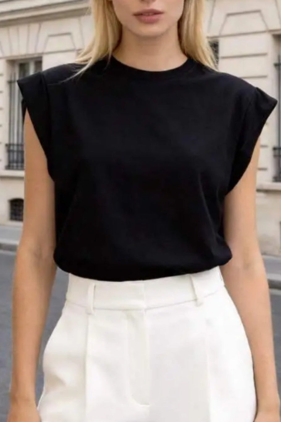 Tee-shirt coton col rond Noé noir, mancheron large, made in Italy
