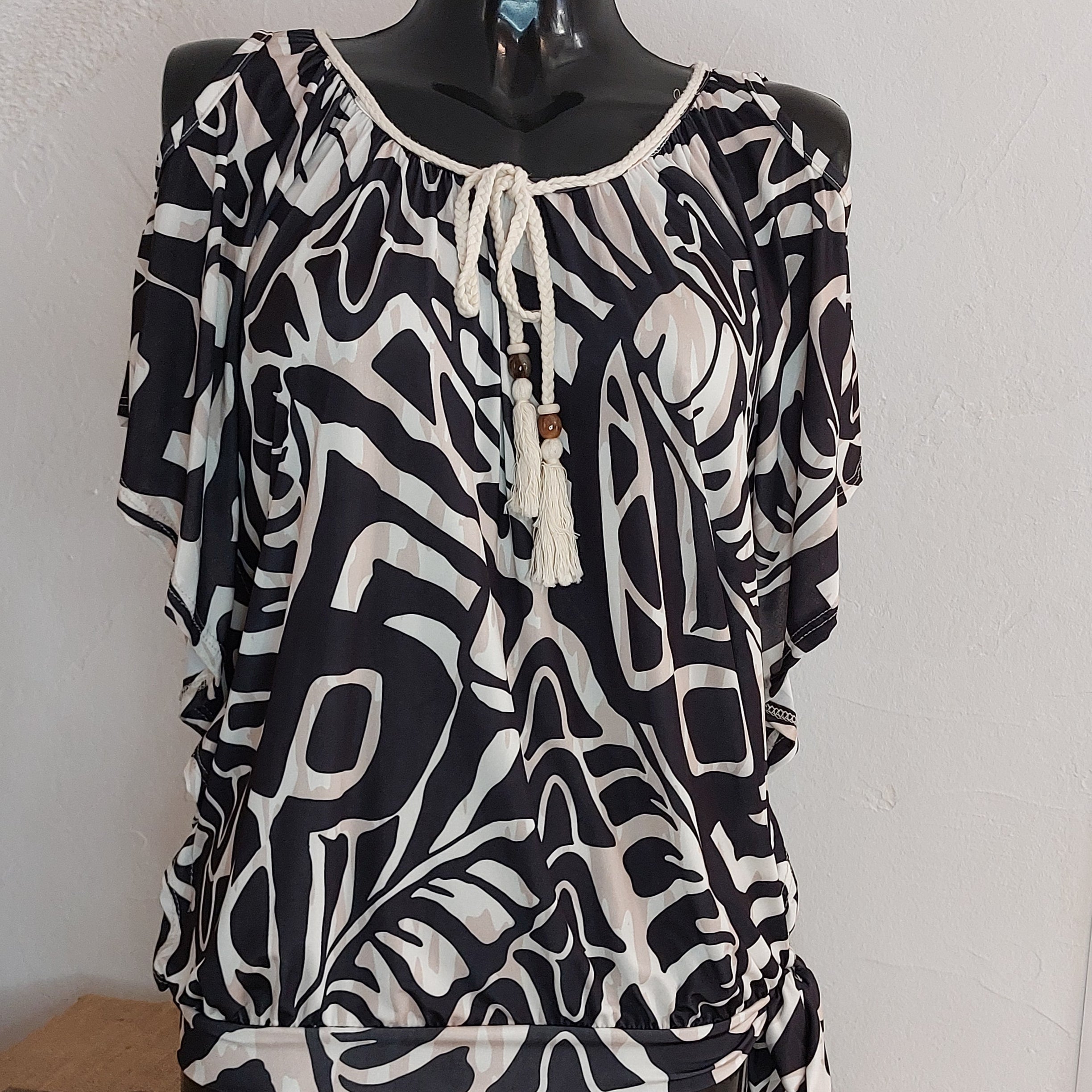 Top Oriane - Blouse Fluide Manches Courtes Épaules Dénudées Forme Chauve-Souris