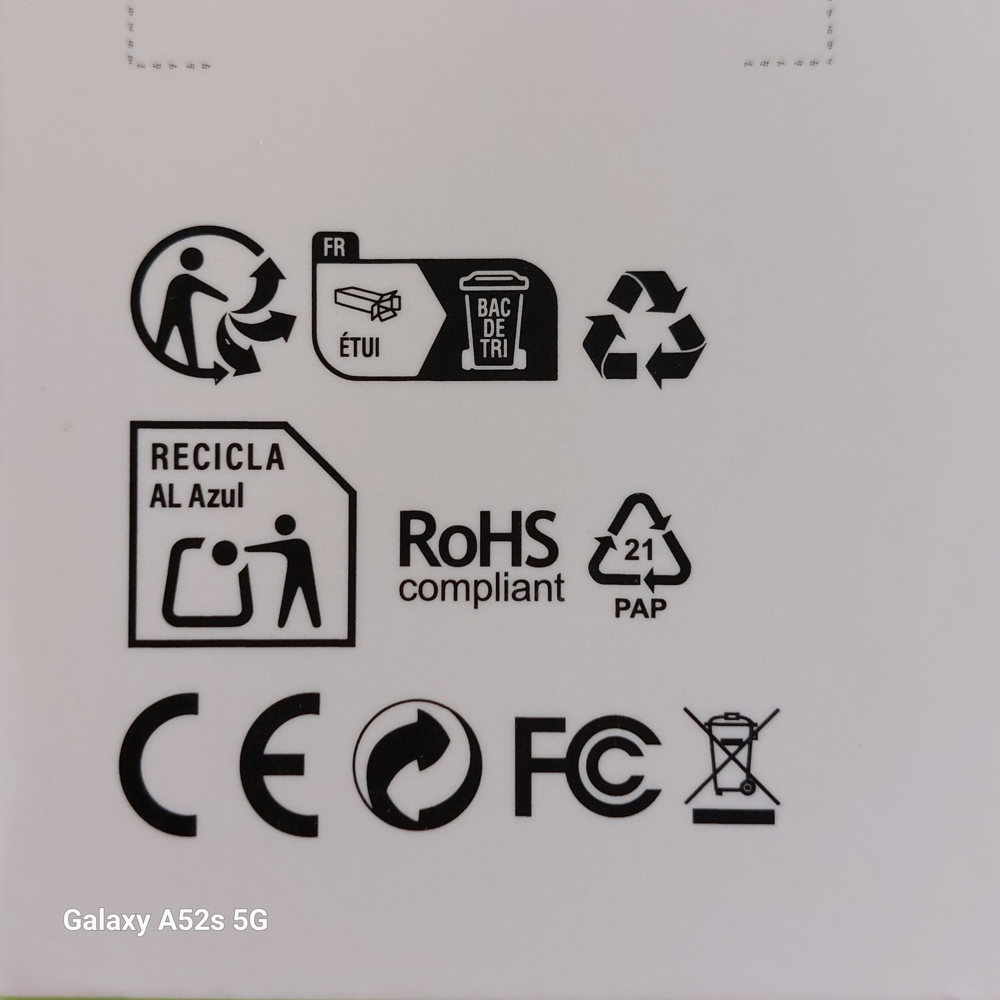 Ventilateur à main Zeph - conformité normes européennes CE - entrée 5V 1A sortie 2W - ineva
