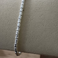 Détail cubes cabossés argent 925 bracelet Raïpur réglable
