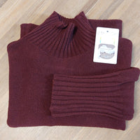 Détail poignets côtelés pull Marco - finition raffinée et structurée
