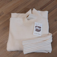 Vue de dos pull Marco court - coupe moderne et maille fluide
