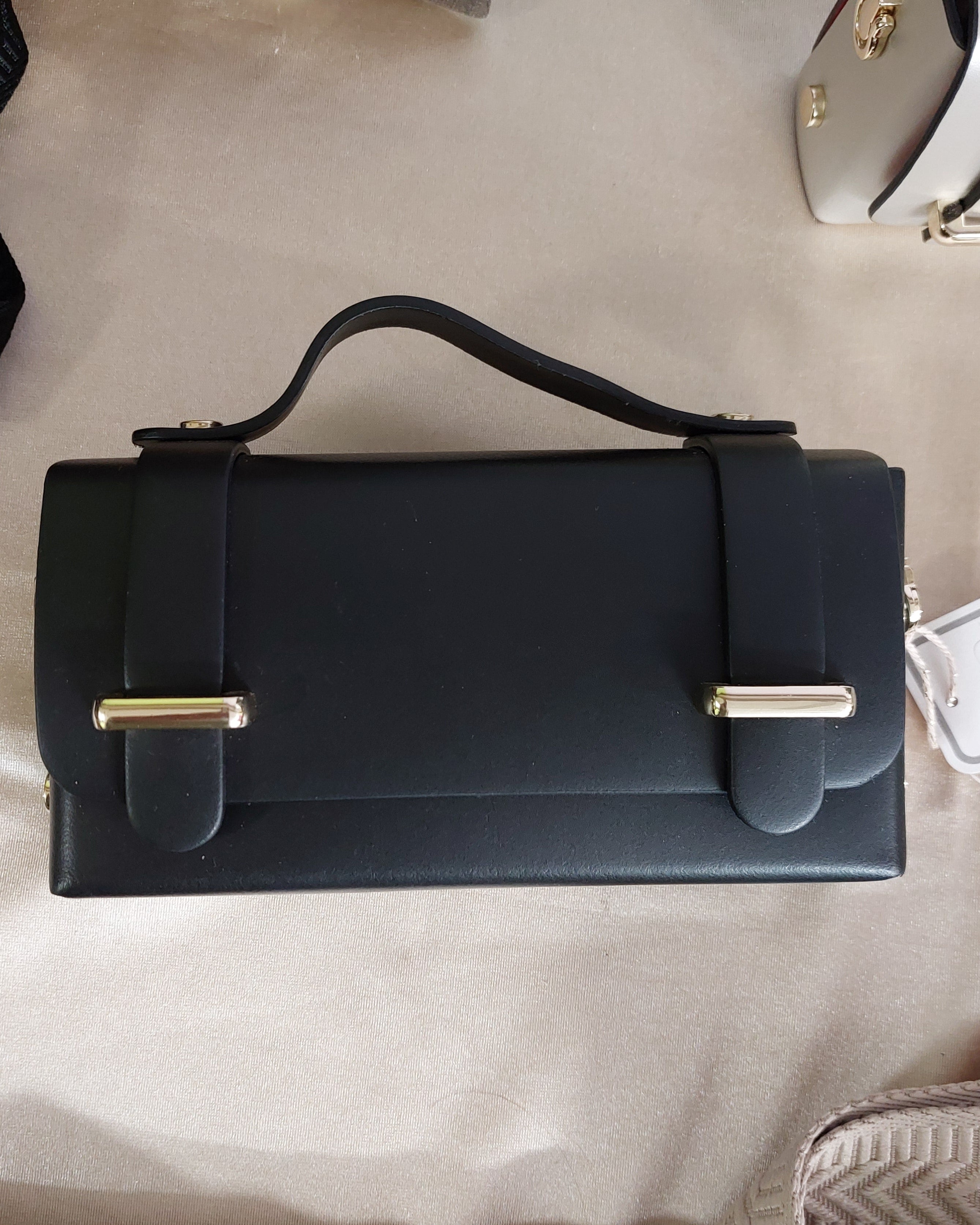 Sac à Main Cuir Valencia — Mini Rigide Rabat Chaîne Dorée Made in Italy