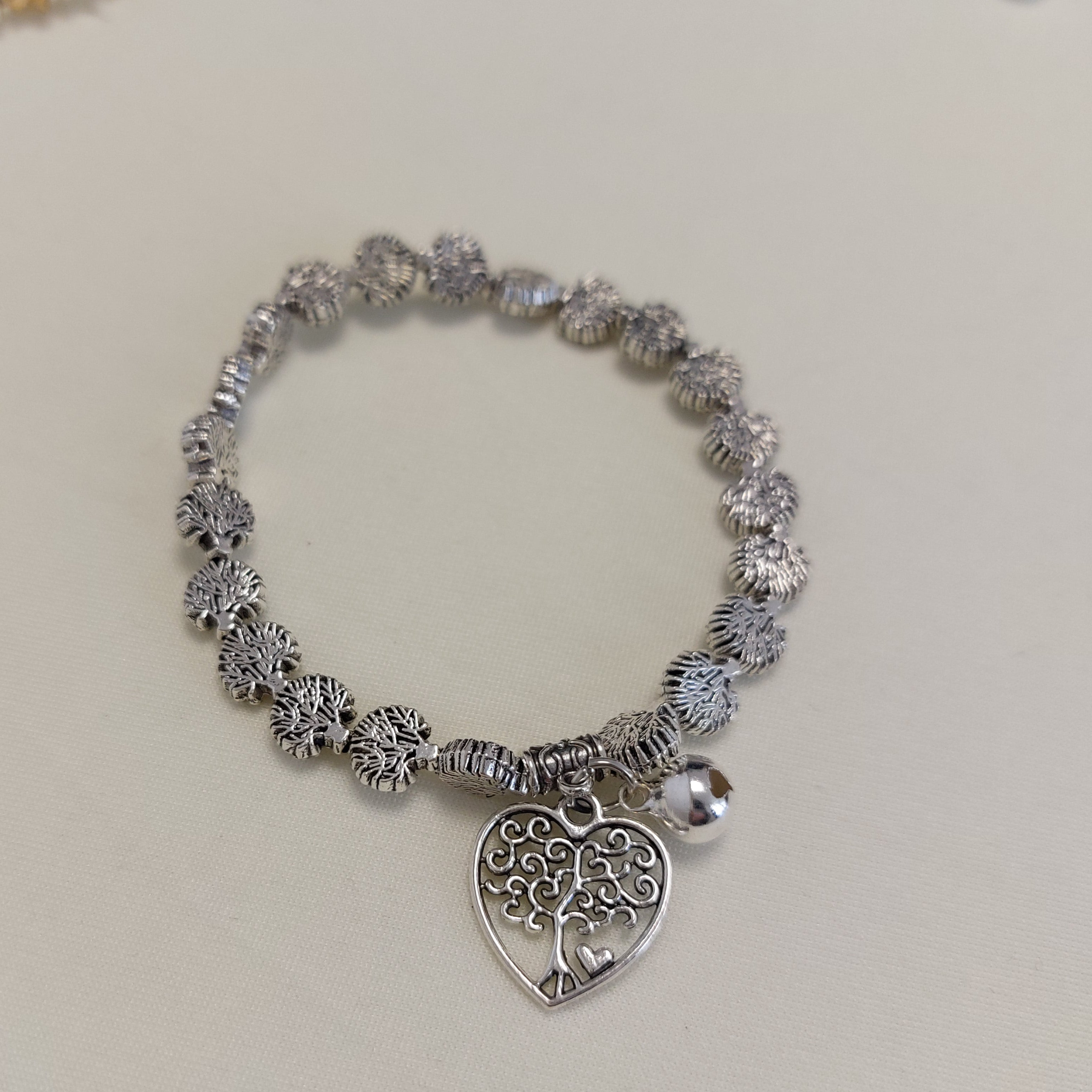 Bracelet Saména Élastiqué Acier avec Pampilles - Manchette Tendance