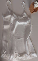 INEVA-CARACO SATIN-CARACO SATIN ET DENTELLE-CARACO BLANC SATIN UNI-CARACO SATIN BLANC-CARACO BLANC SUR SAUSSET LES PINS 