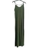 Robe Ella fluide longue, bretelles fines et dos nu perlé couleur kaki par Ineva  